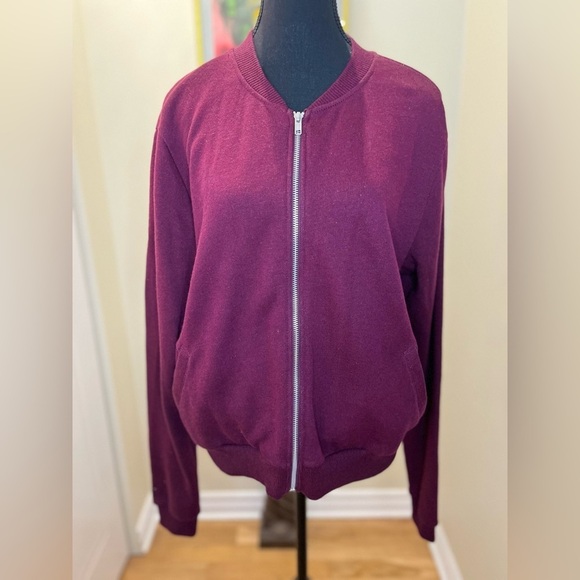 NWOT/ H&M  Bomber Style Sweatshirt/ eggplant,zip fr,side pockets,notch collar - Picture 2 of 10